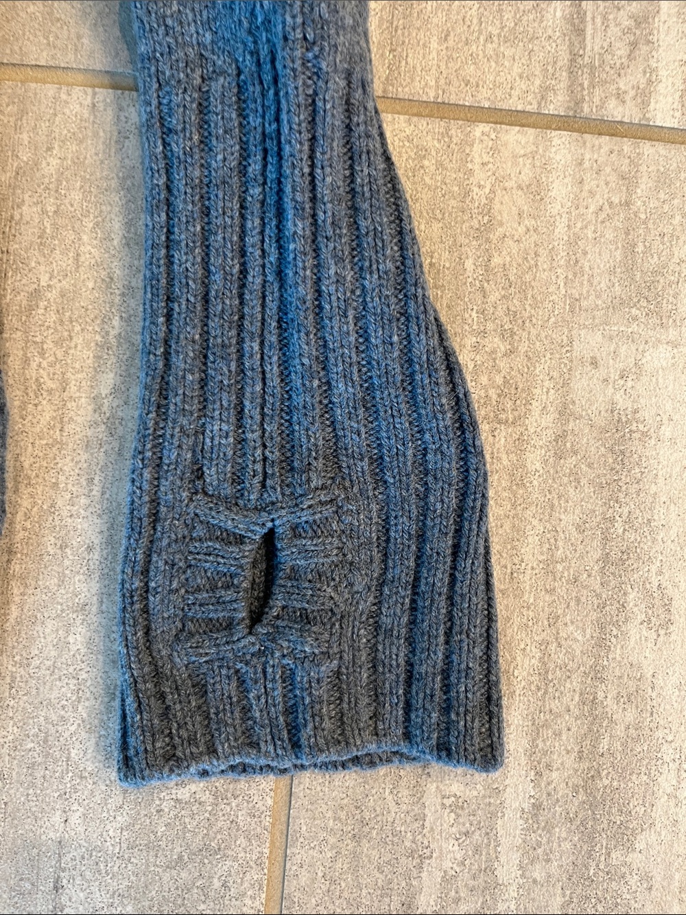 Zadig & Voltaire AMOUR Women’s Turtleneck Sweater in Charcoal Gray size L - Picture 4 of 8